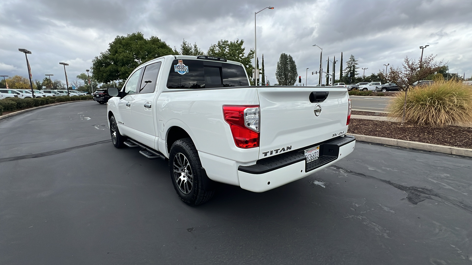 2021 Nissan Titan SV 7