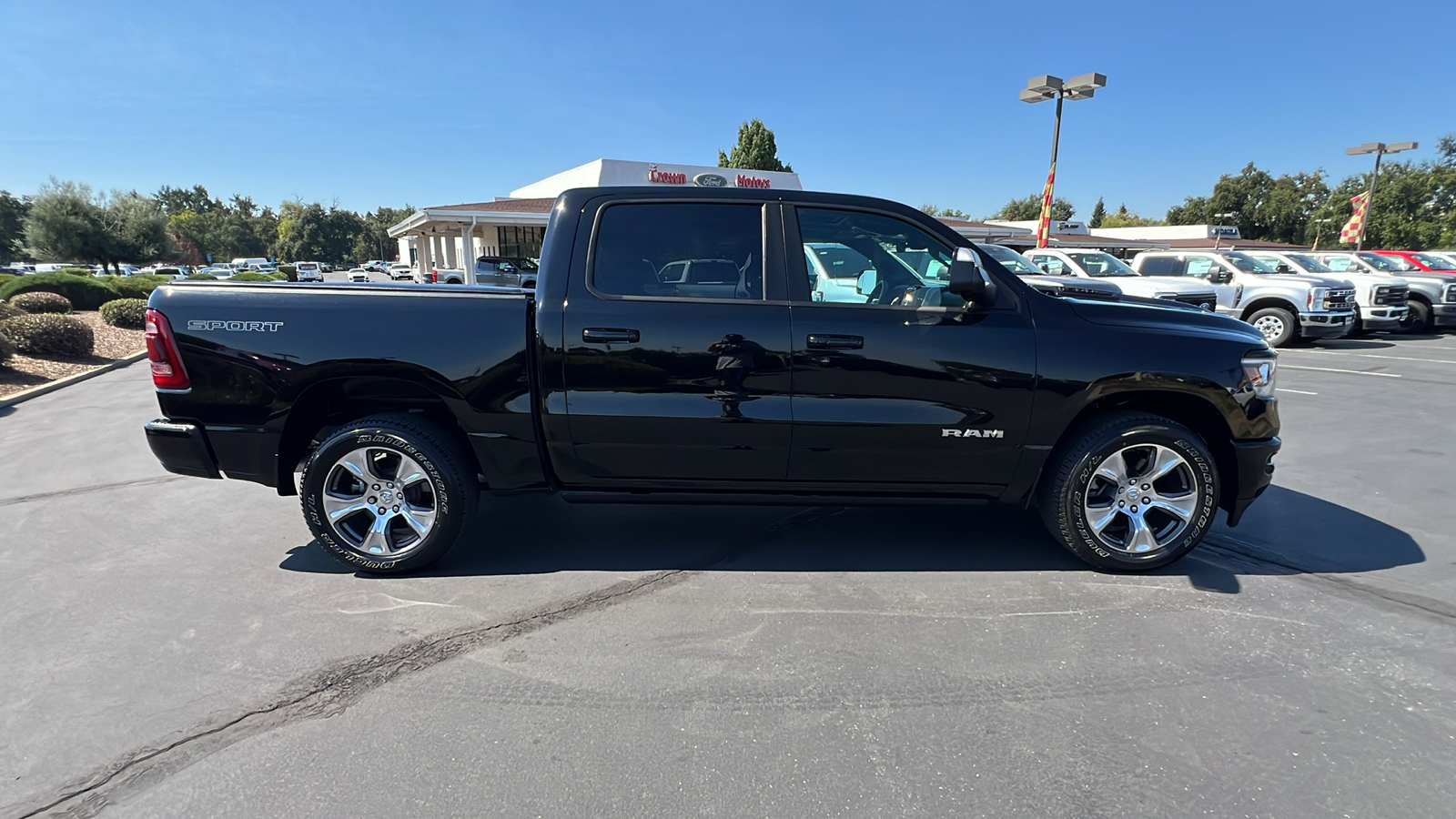 2023 Ram 1500 Laramie 3