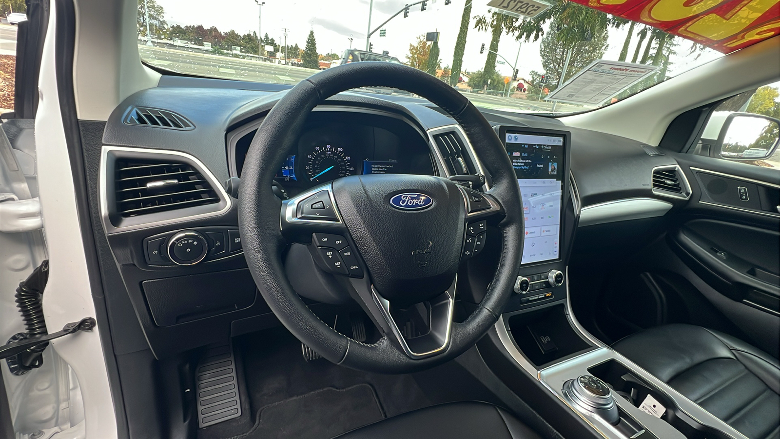 2022 Ford Edge SEL 24