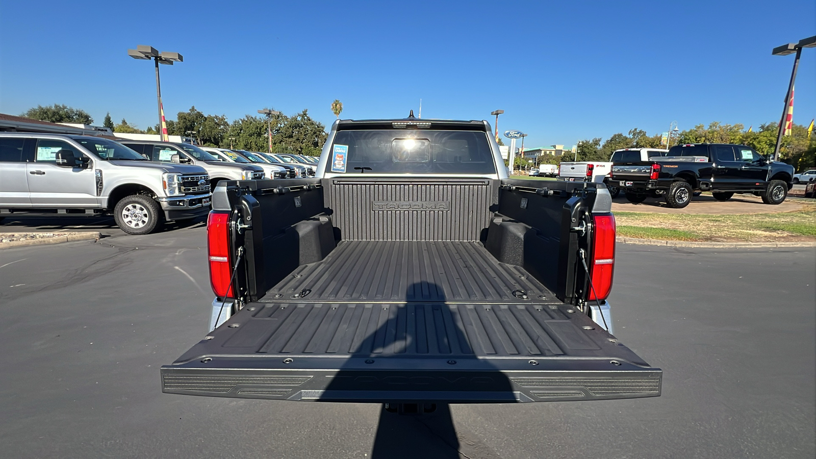 2024 Toyota Tacoma 4WD SR5 6