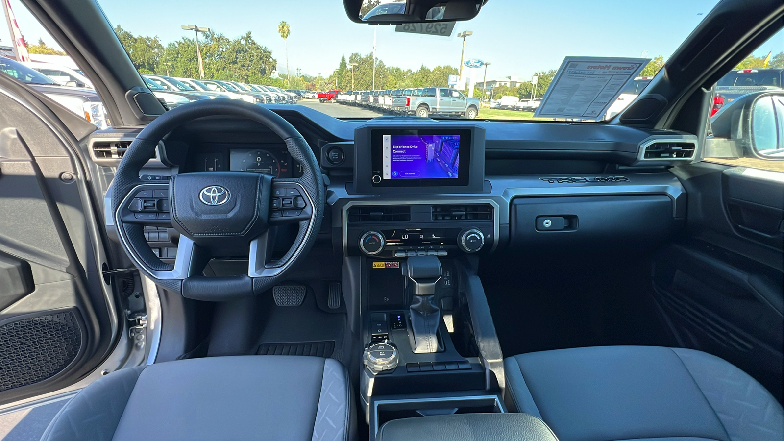 2024 Toyota Tacoma 4WD SR5 17