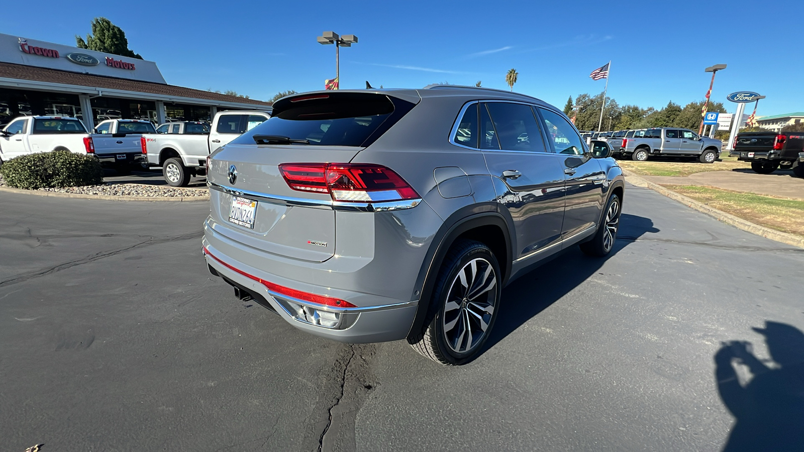 2021 Volkswagen Atlas Cross Sport 3.6L V6 SEL Premium R-Line 4