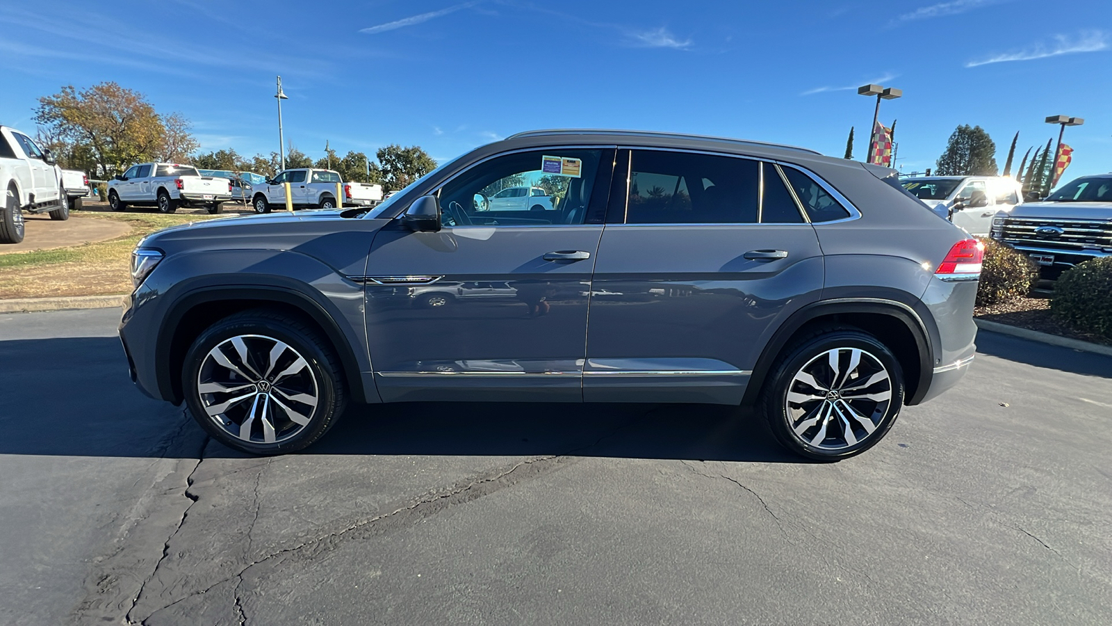 2021 Volkswagen Atlas Cross Sport 3.6L V6 SEL Premium R-Line 8