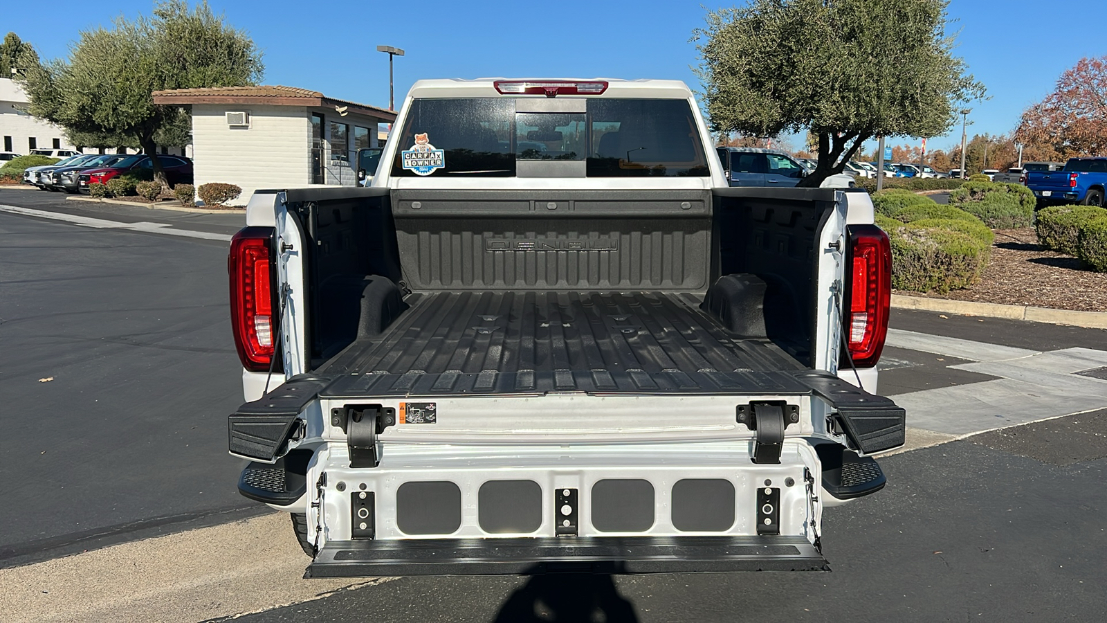 2022 GMC Sierra 3500HD Denali 6