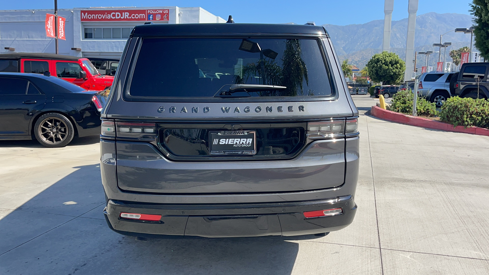 2024 Jeep Grand Wagoneer L Series II 5