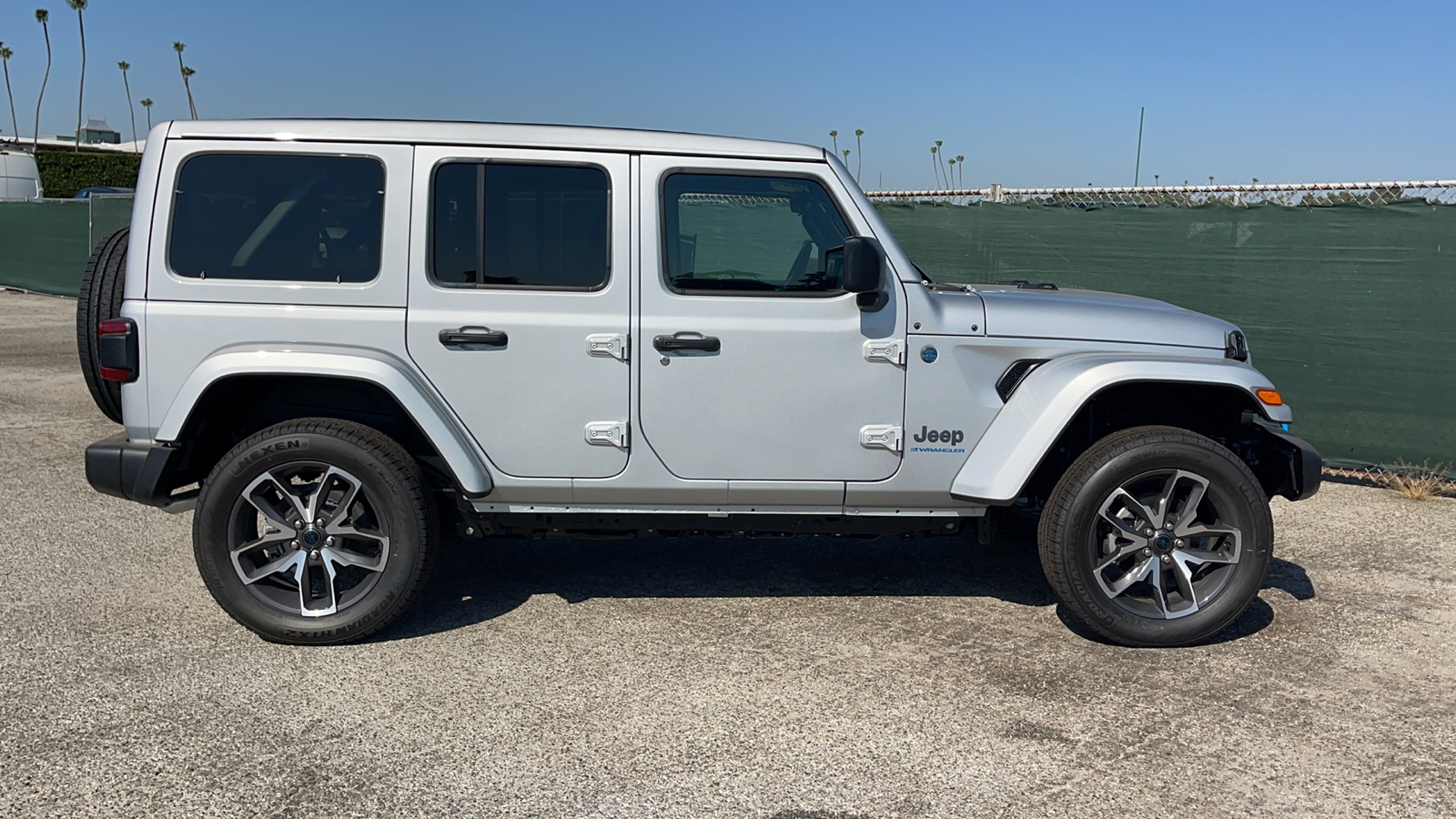 2024 Jeep Wrangler Sport S 4xe 3