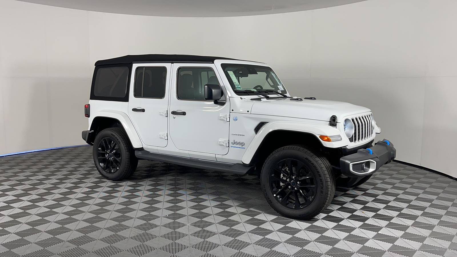 2024 Jeep Wrangler Sahara 4xe 2