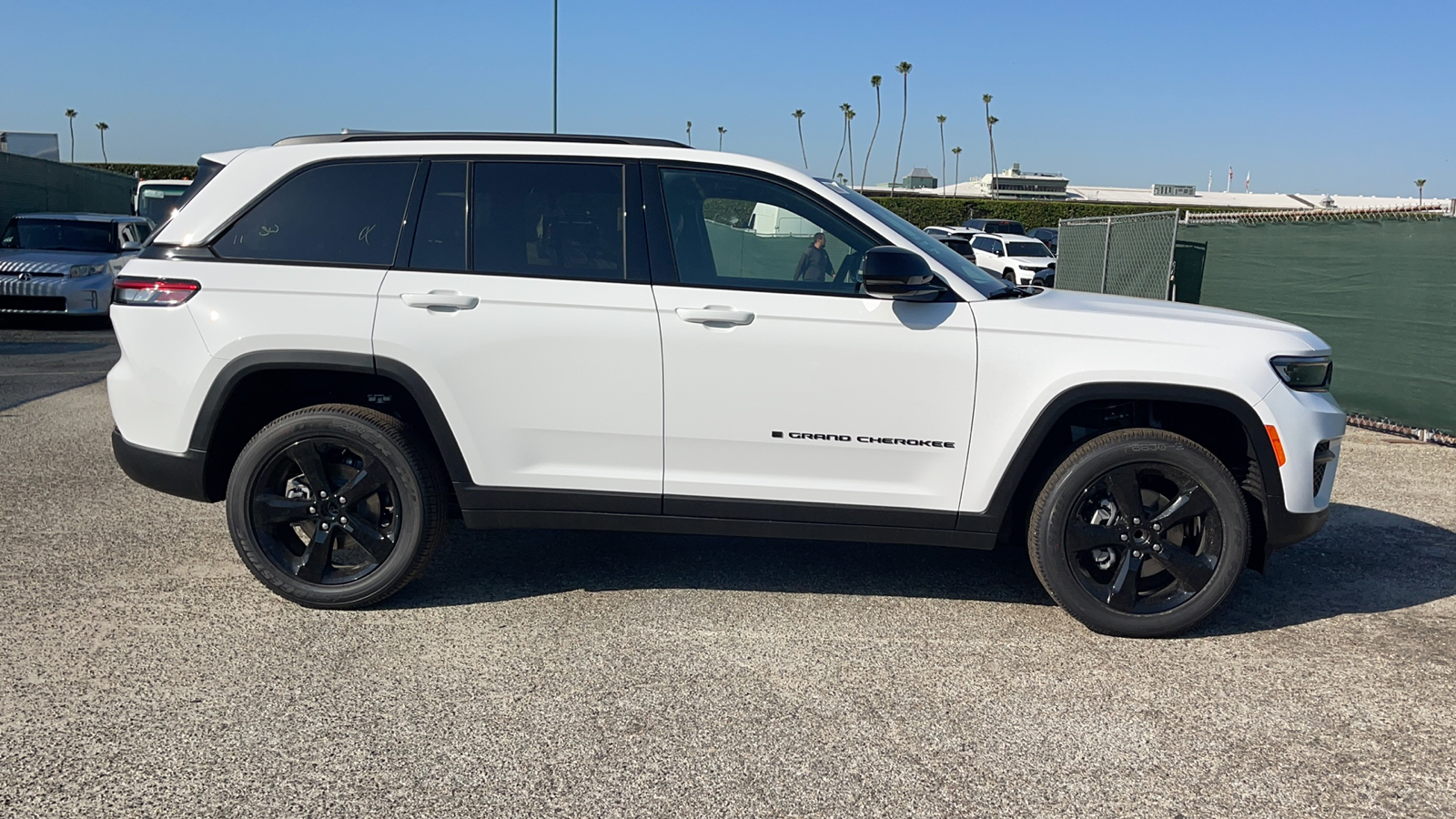 2024 Jeep Grand Cherokee Altitude X 3