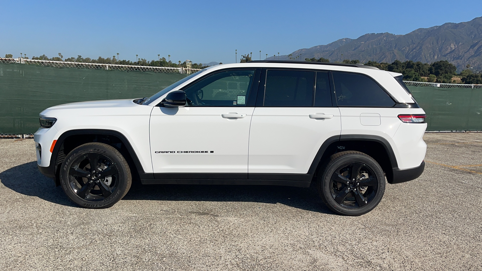 2024 Jeep Grand Cherokee Altitude X 7