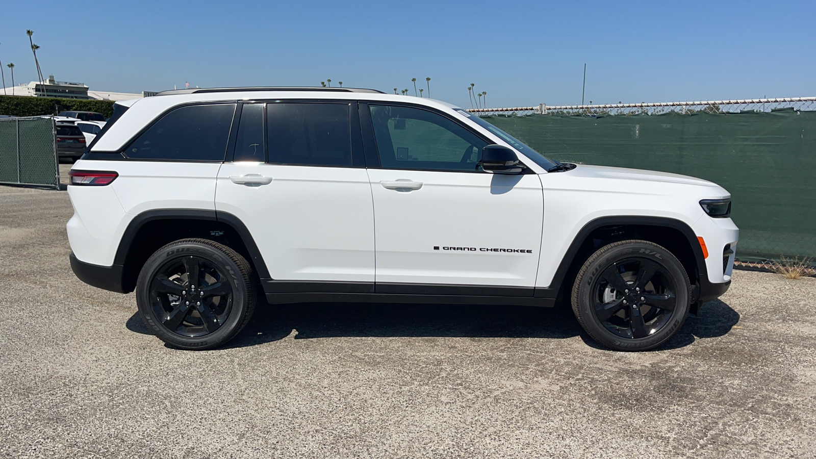 2024 Jeep Grand Cherokee Altitude X 3