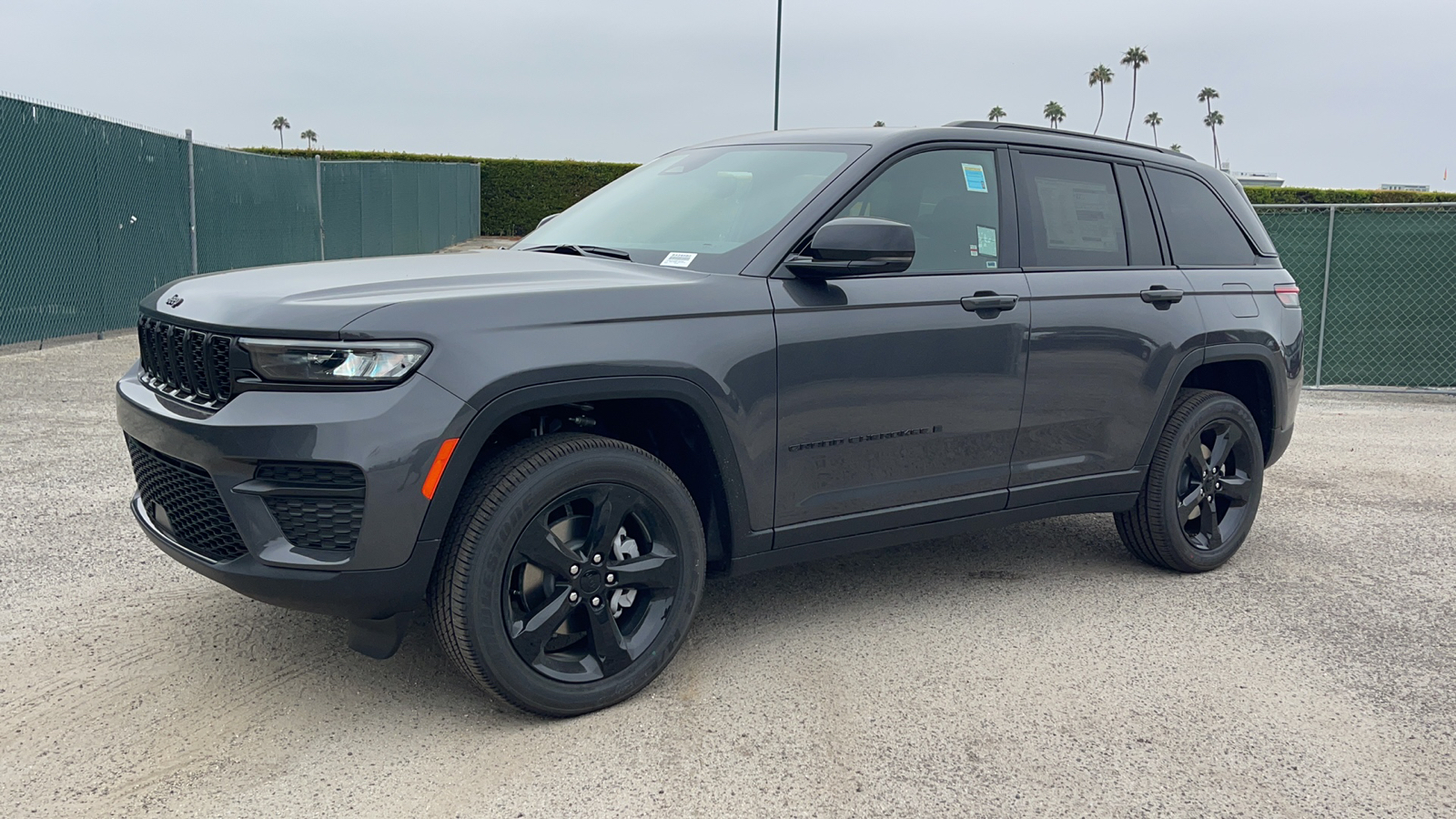 2024 Jeep Grand Cherokee Altitude X 8