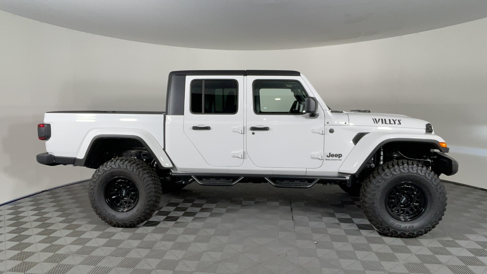 2024 Jeep Gladiator Willys 3