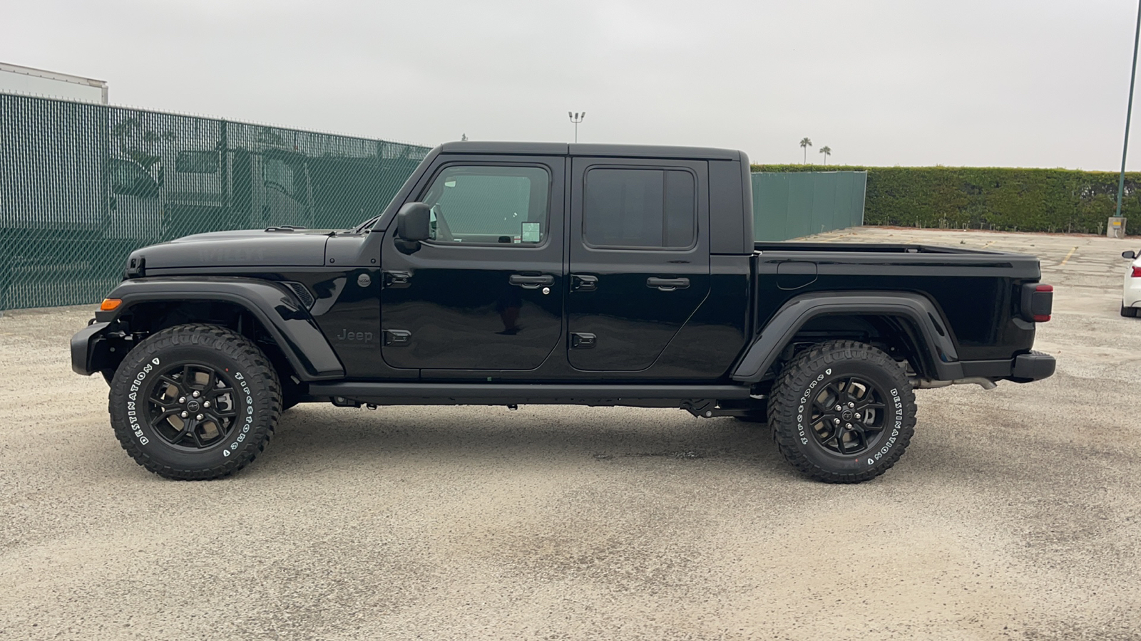 2024 Jeep Gladiator Willys 7