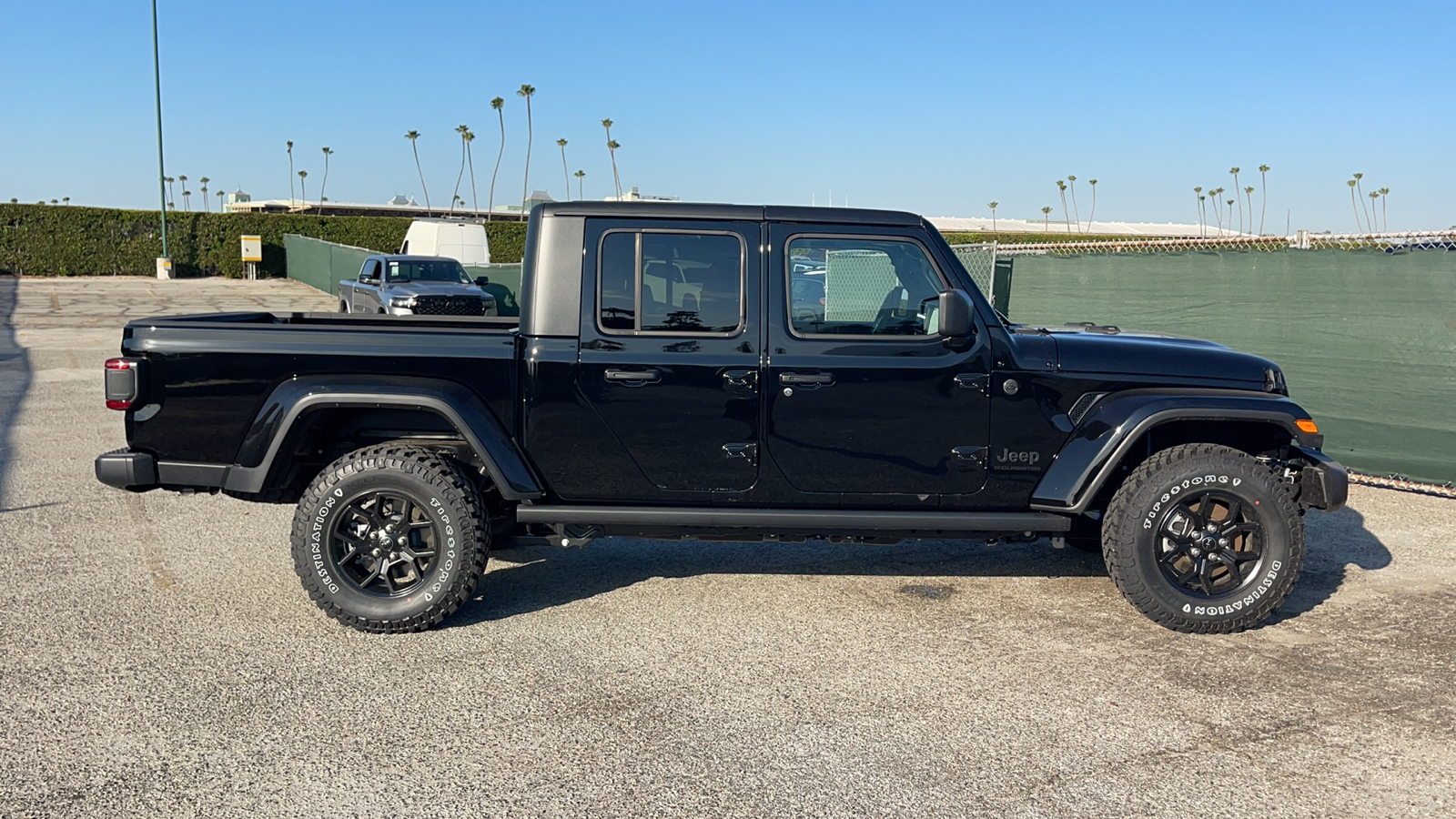 2024 Jeep Gladiator Willys 3