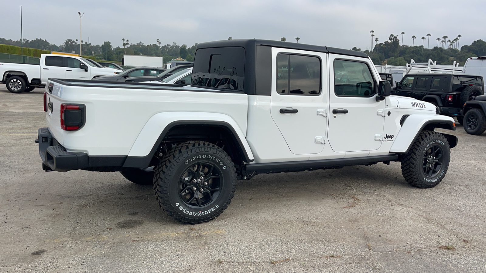 2024 Jeep Gladiator Willys 4