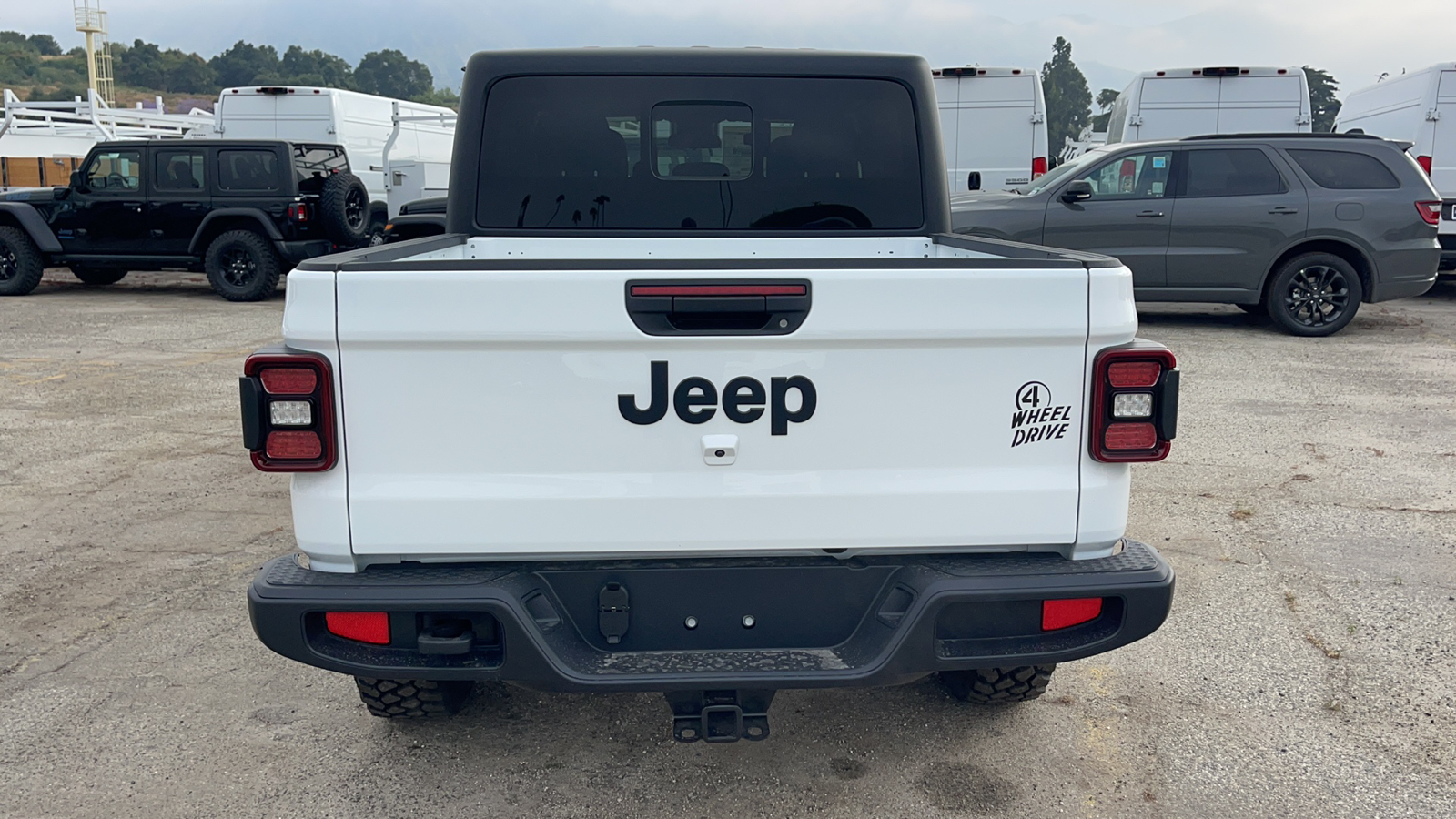 2024 Jeep Gladiator Willys 5