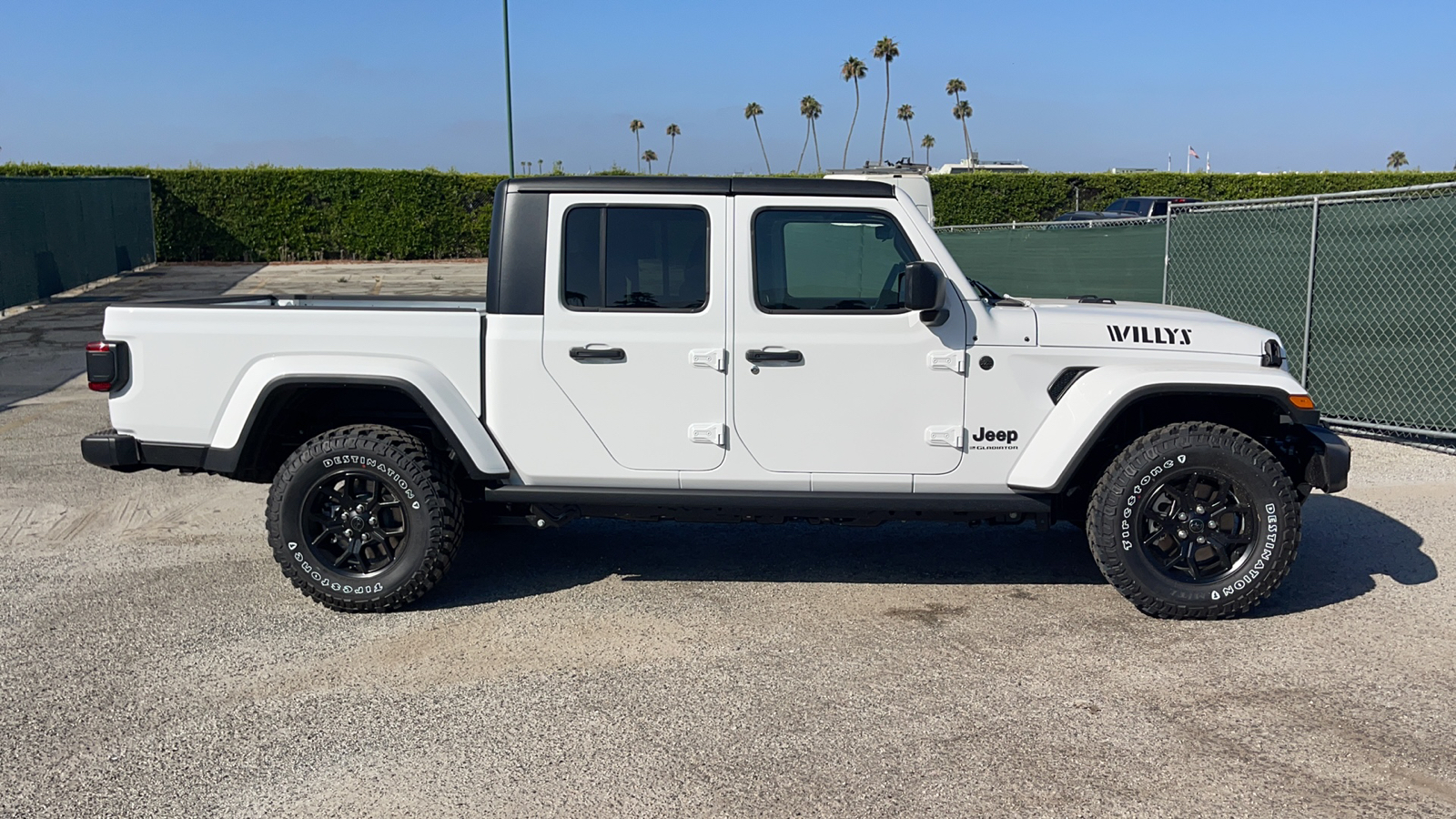 2024 Jeep Gladiator Willys 3