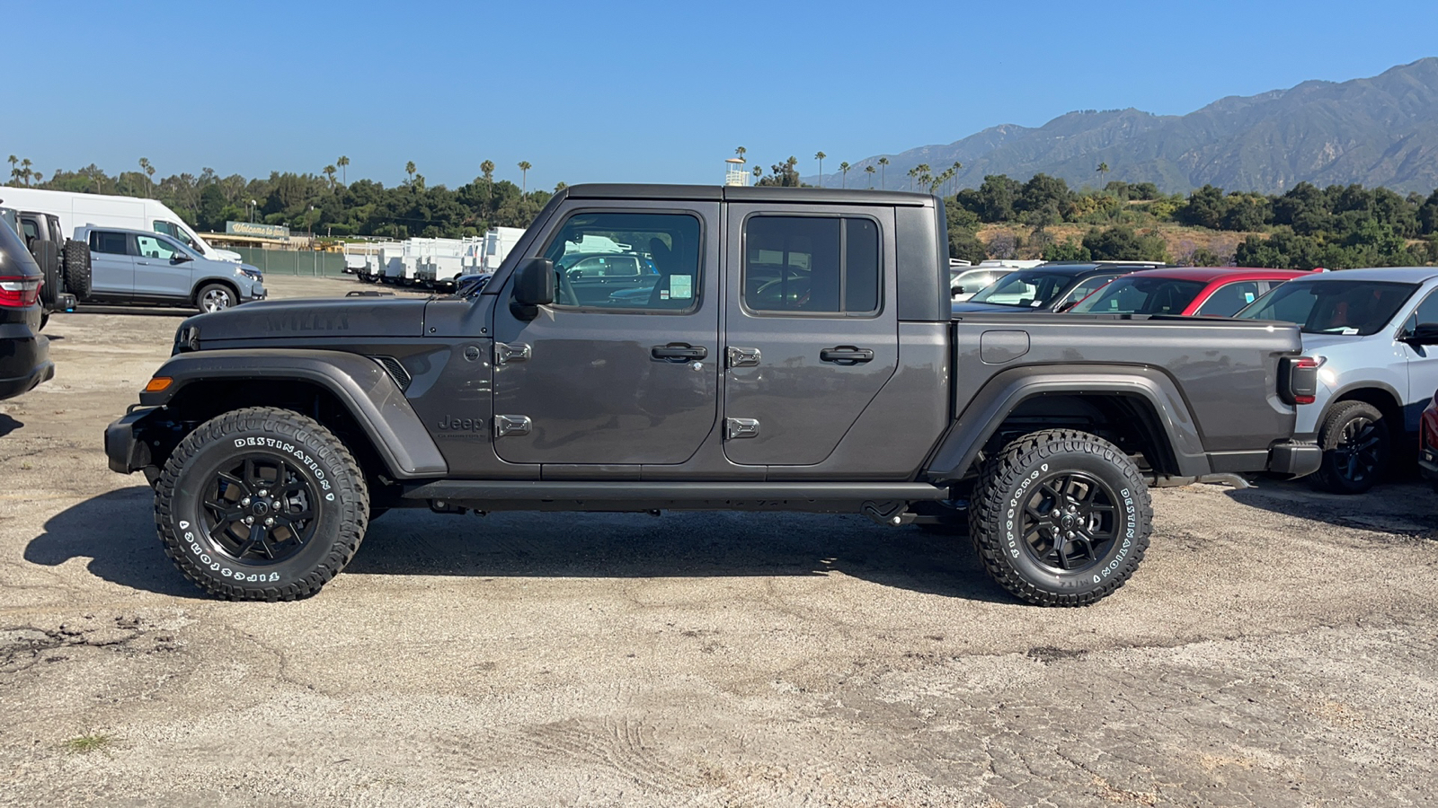 2024 Jeep Gladiator Willys 7