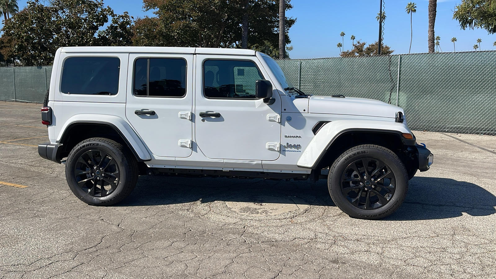 2024 Jeep Wrangler Sahara 4xe 3