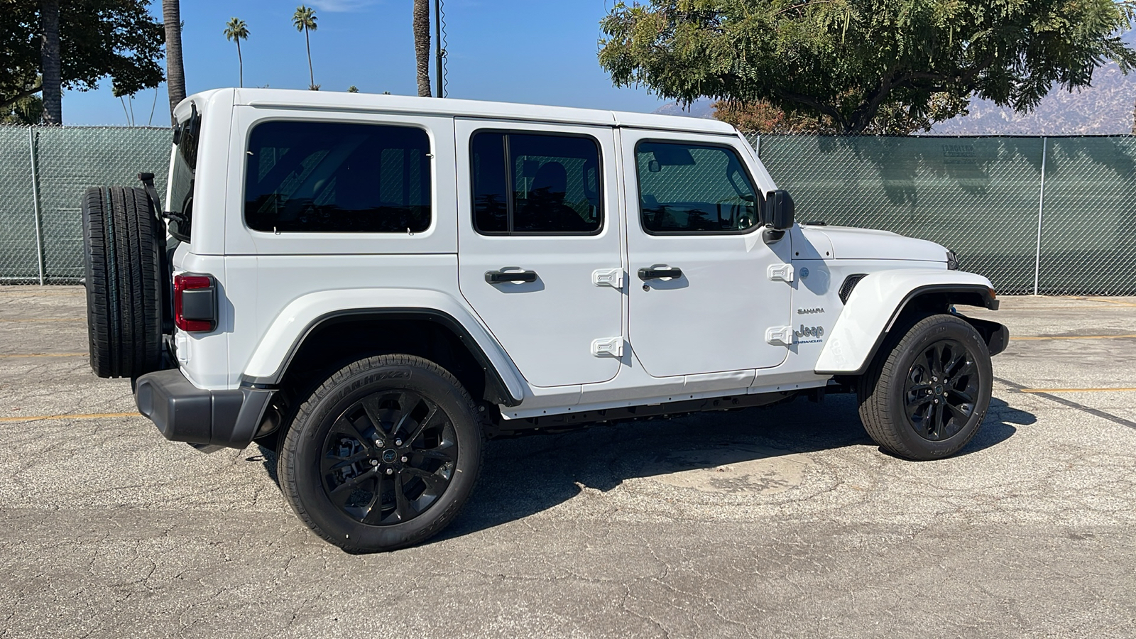 2024 Jeep Wrangler Sahara 4xe 4