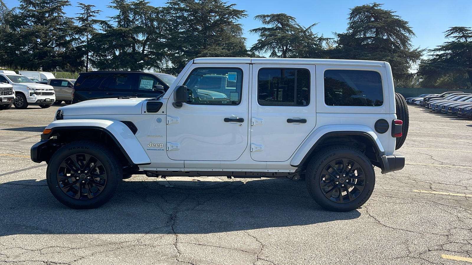 2024 Jeep Wrangler Sahara 4xe 7