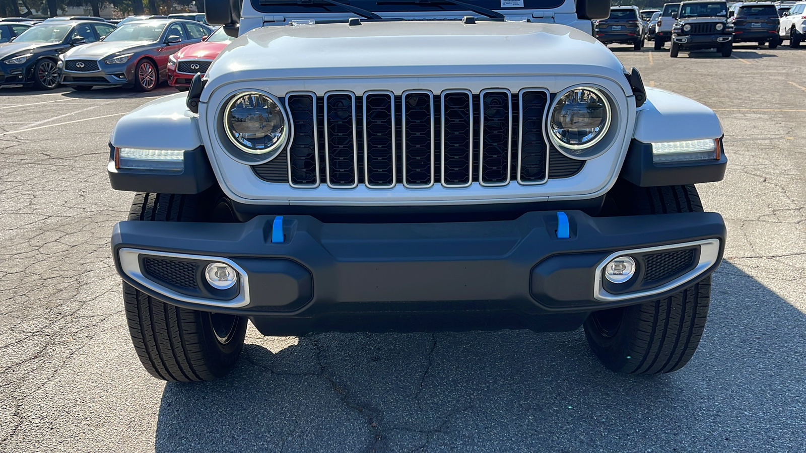 2024 Jeep Wrangler Sahara 4xe 10