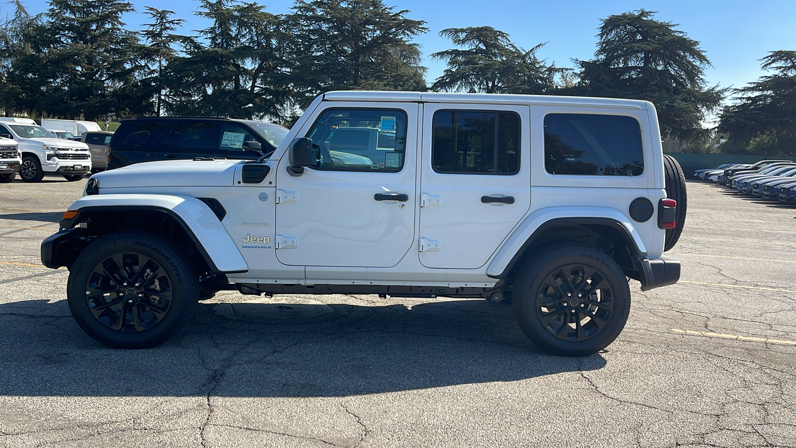 2024 Jeep Wrangler Sahara 4xe 7