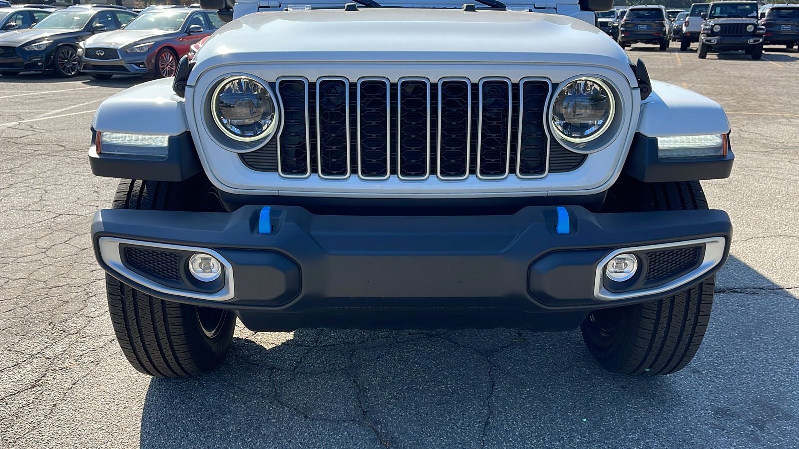 2024 Jeep Wrangler Sahara 4xe 10