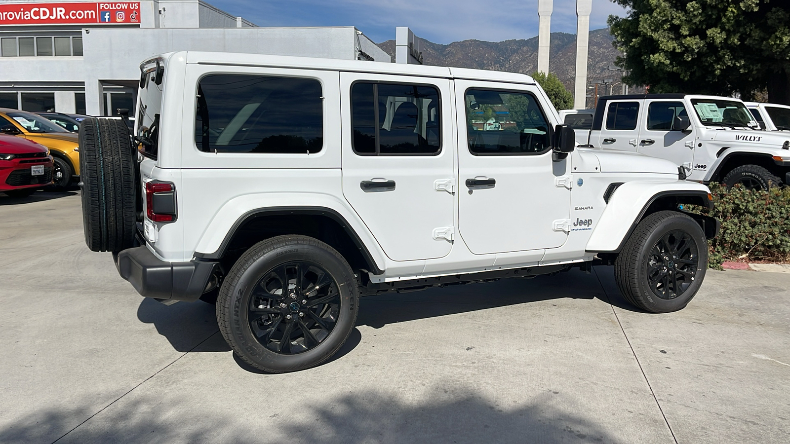 2024 Jeep Wrangler Sahara 4xe 4