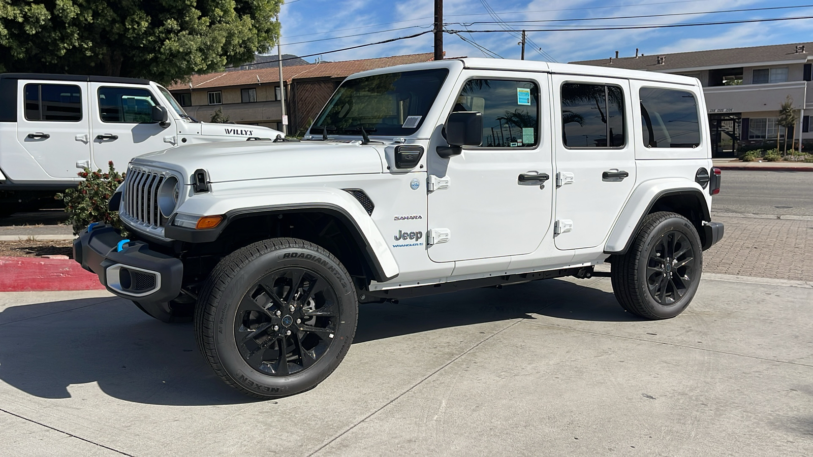 2024 Jeep Wrangler Sahara 4xe 8