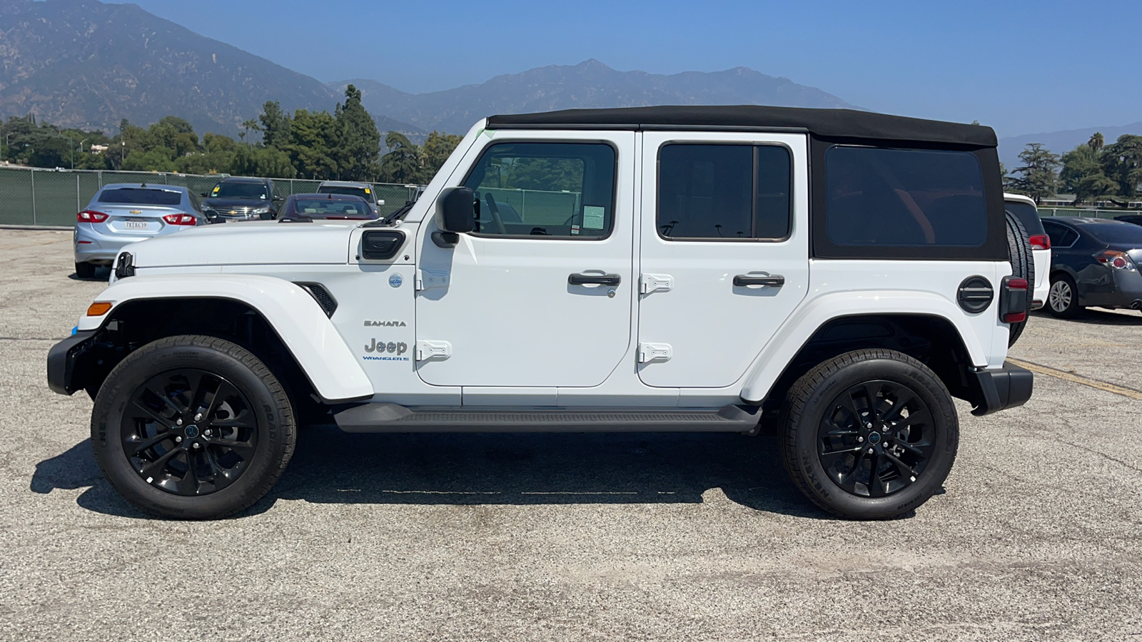 2024 Jeep Wrangler Sahara 4xe 7