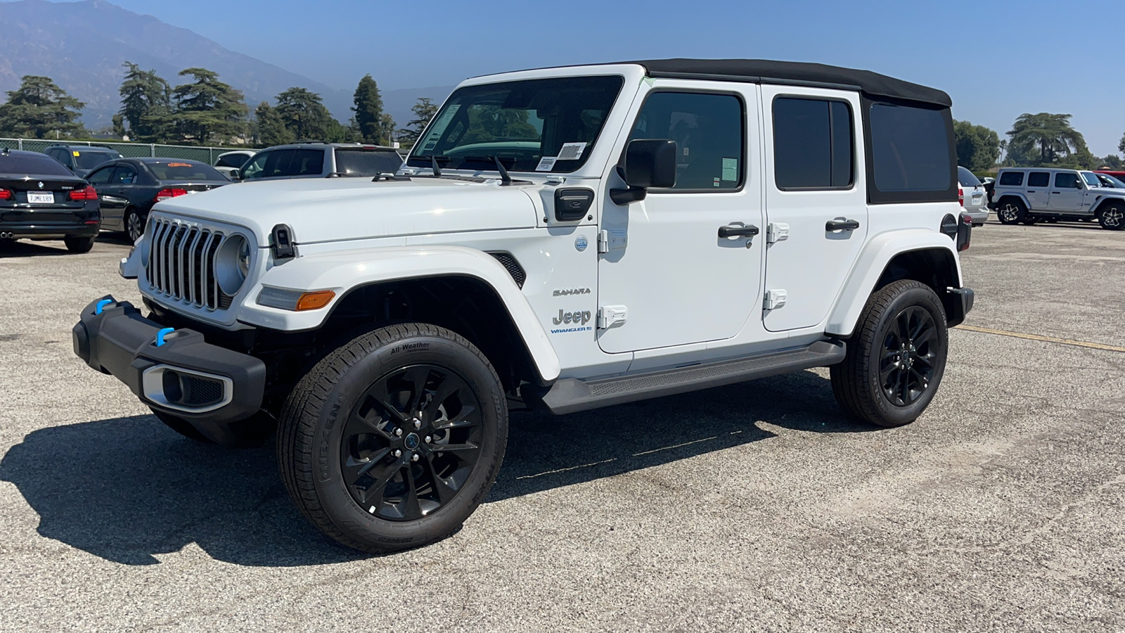 2024 Jeep Wrangler Sahara 4xe 8