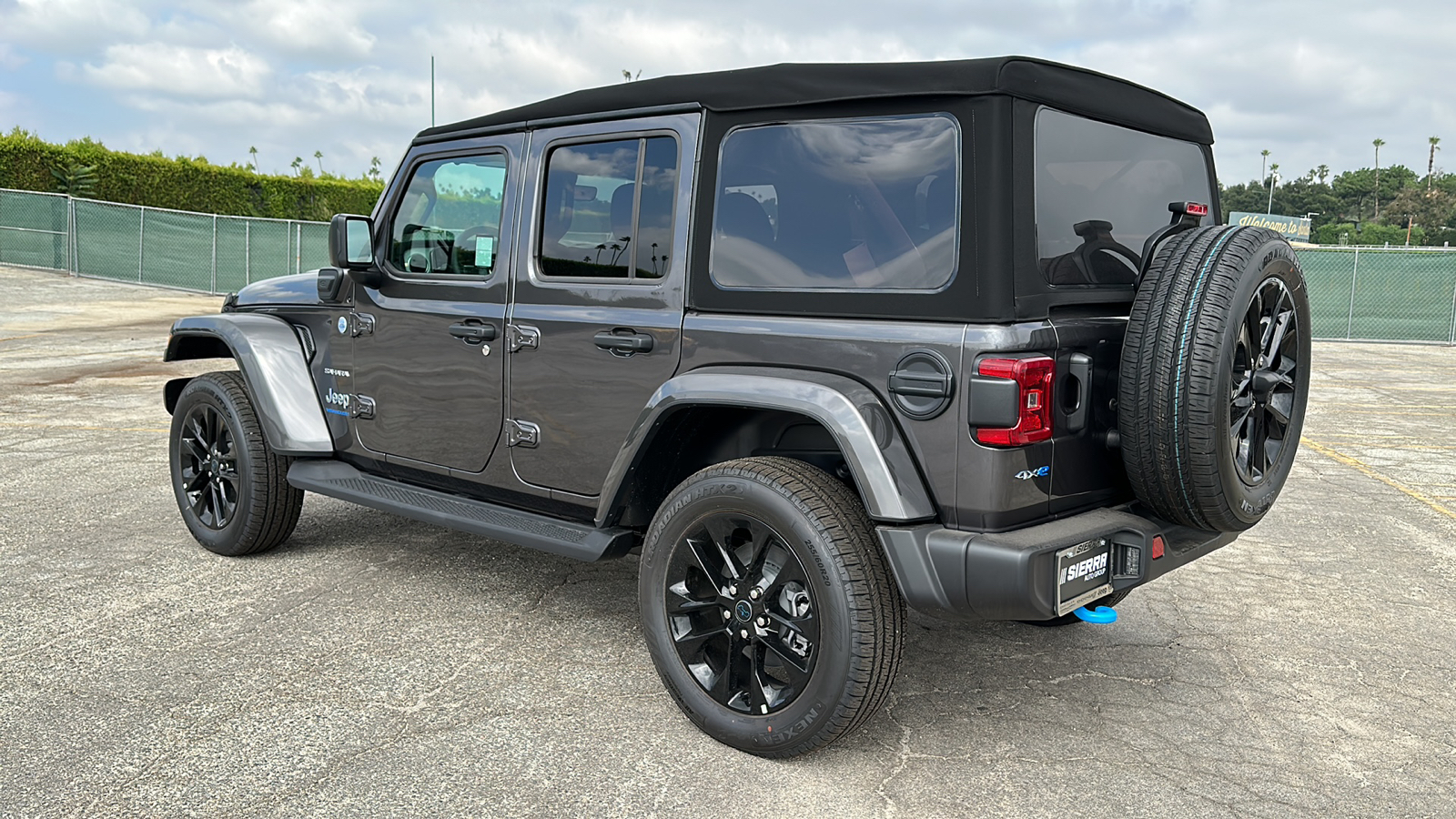 2024 Jeep Wrangler Sahara 4xe 6