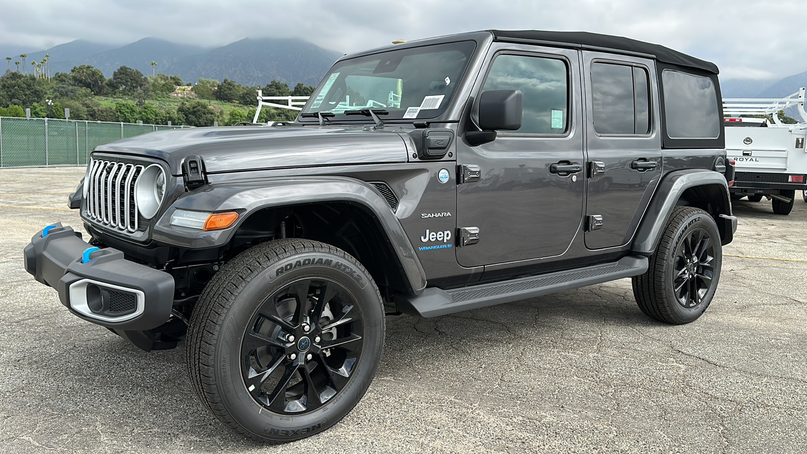 2024 Jeep Wrangler Sahara 4xe 8