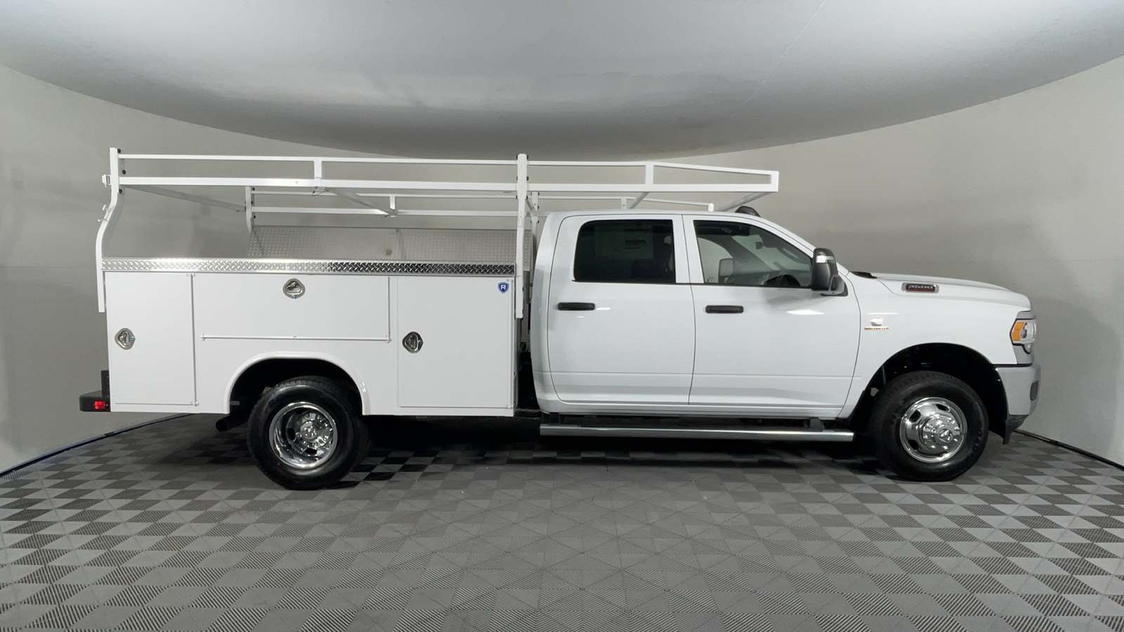 2024 Ram 3500 Chassis Cab Tradesman 1