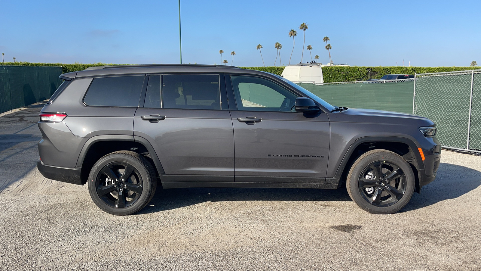 2024 Jeep Grand Cherokee L Altitude X 3