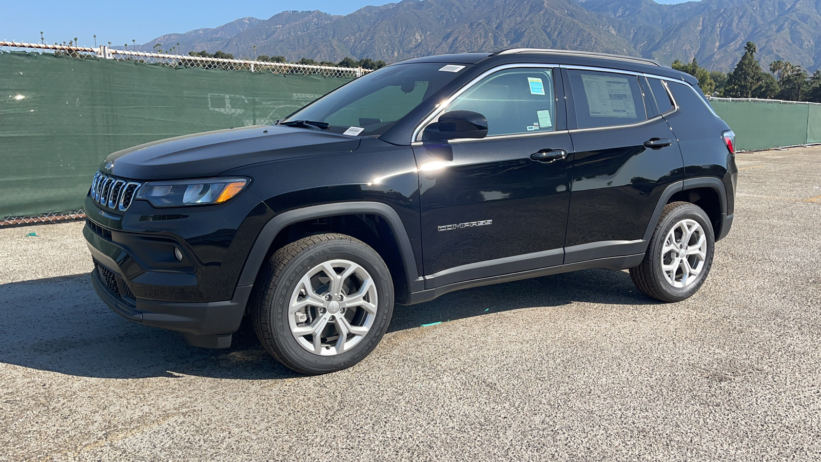 2024 Jeep Compass Latitude 8