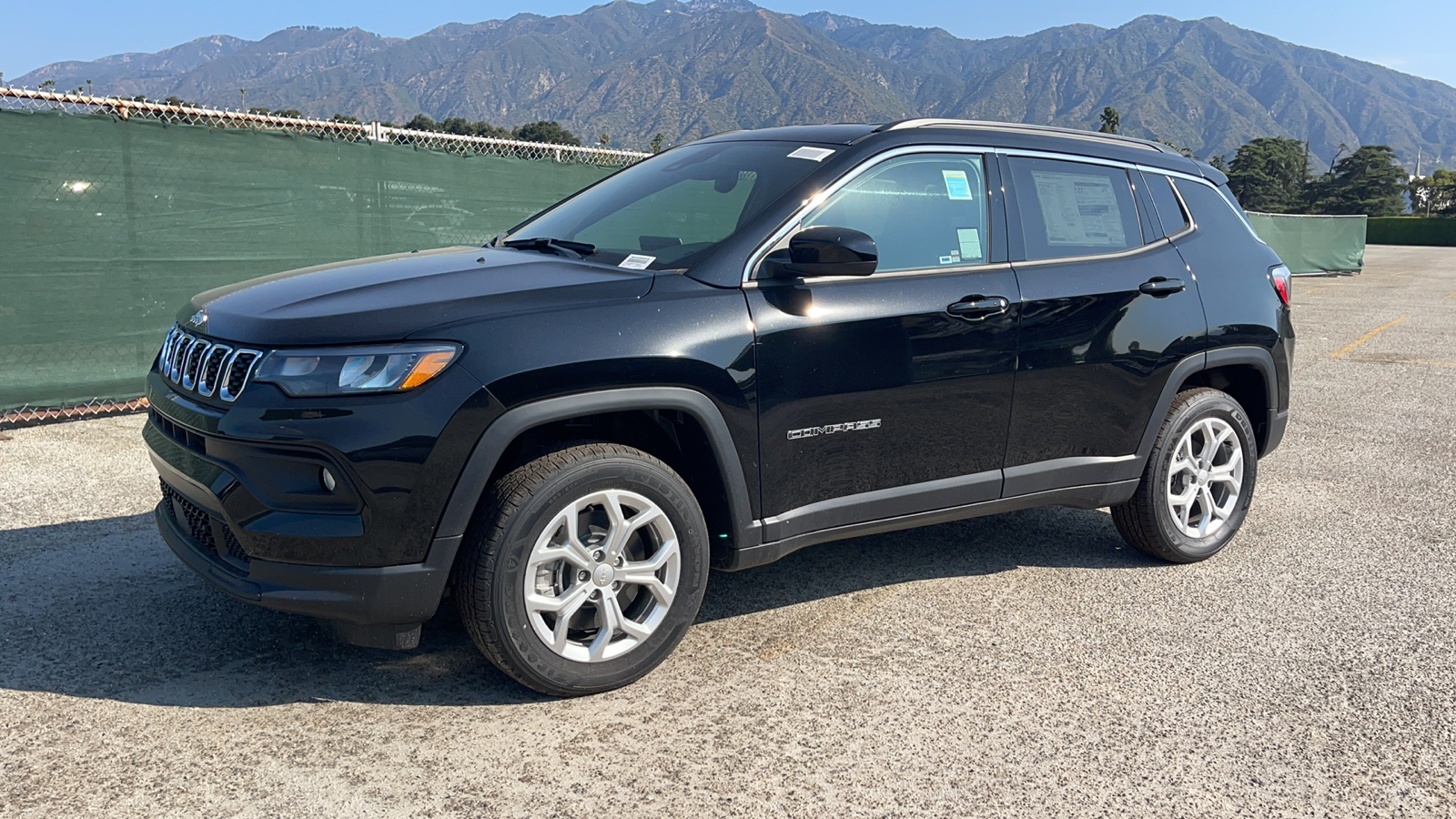 2024 Jeep Compass Latitude 8