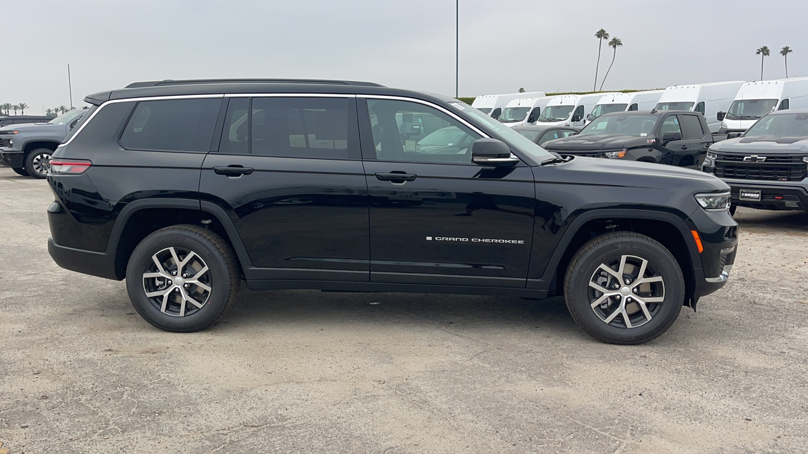 2024 Jeep Grand Cherokee L Limited 3