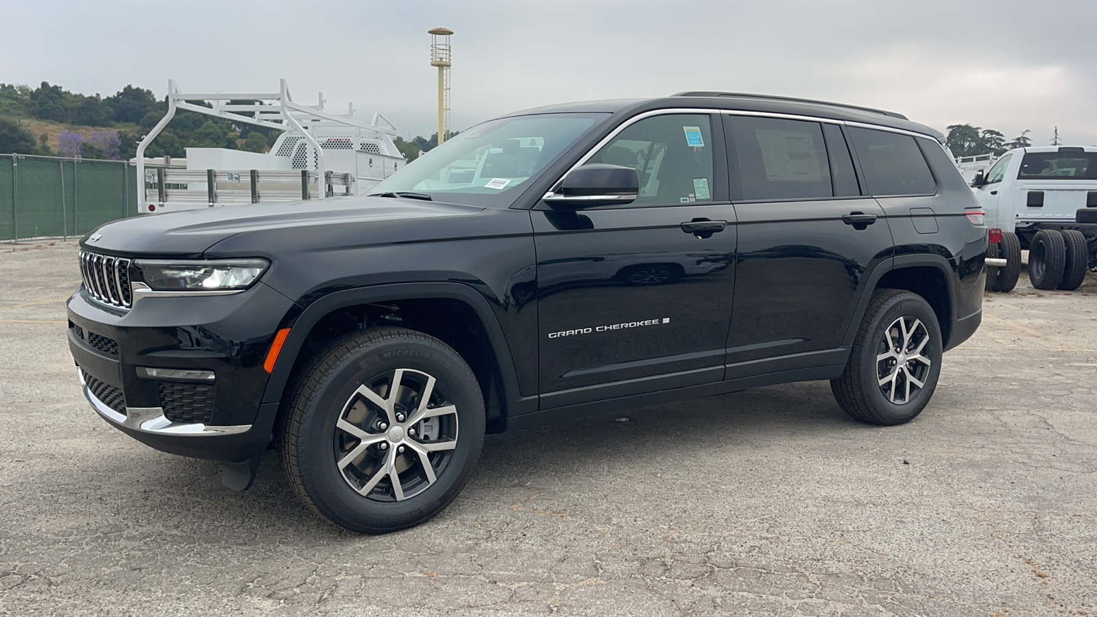 2024 Jeep Grand Cherokee L Limited 8