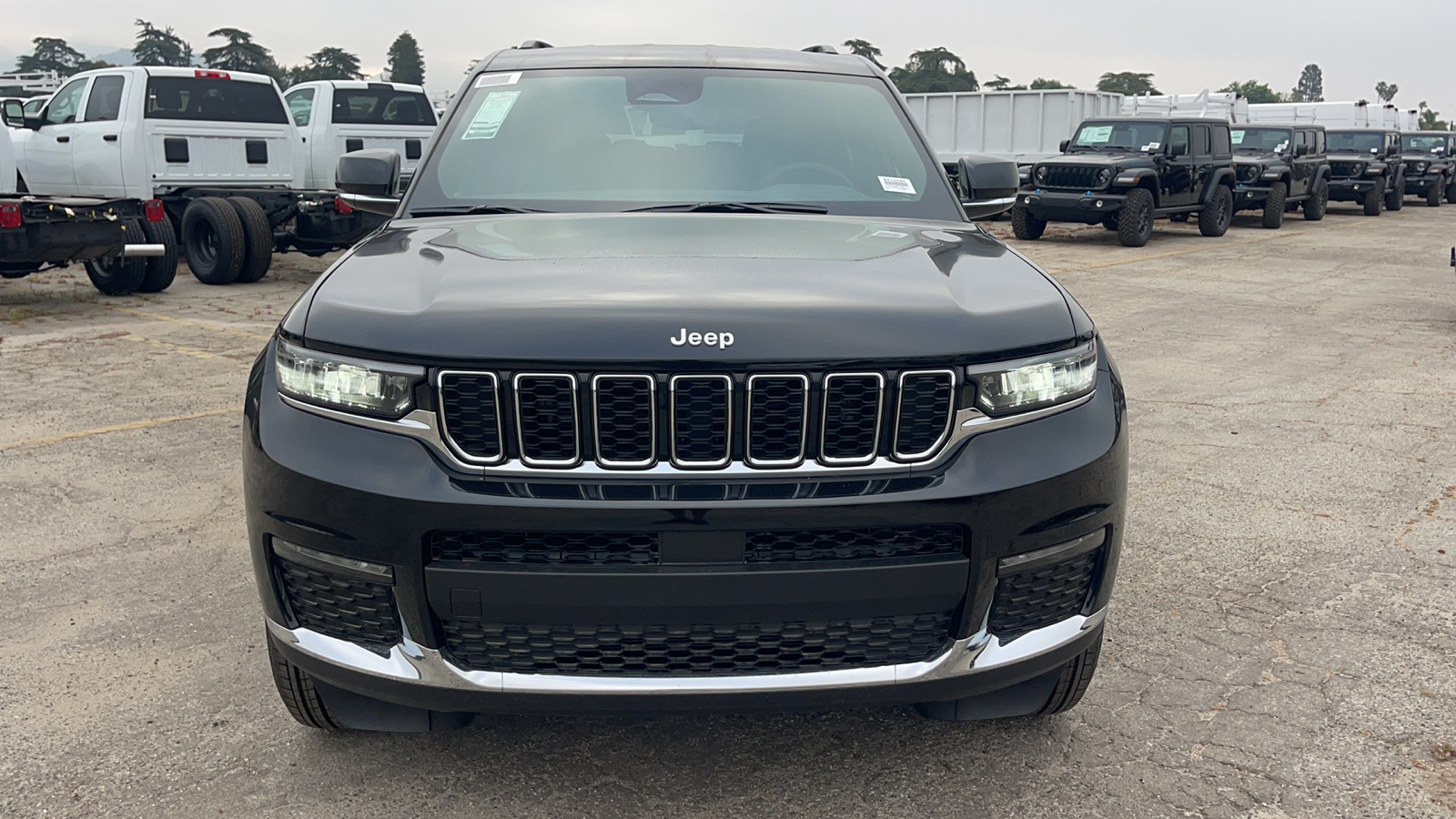 2024 Jeep Grand Cherokee L Limited 9