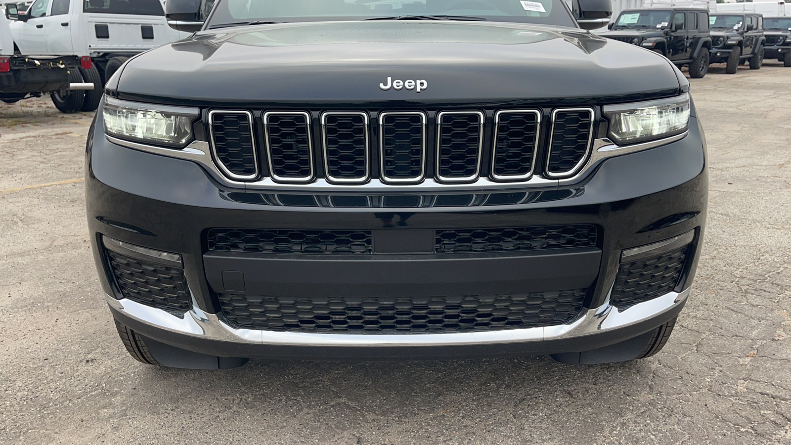 2024 Jeep Grand Cherokee L Limited 10