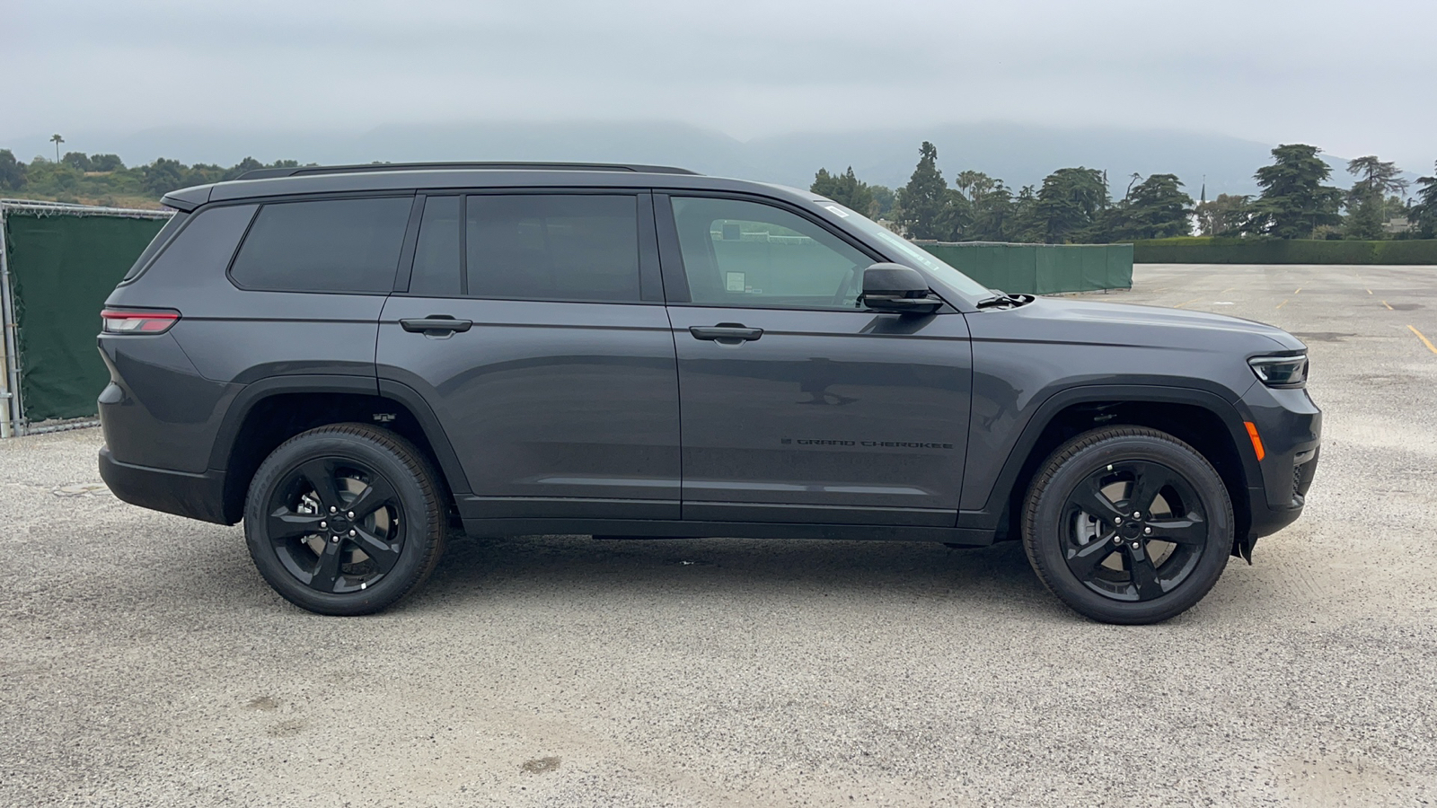 2024 Jeep Grand Cherokee L Limited 3