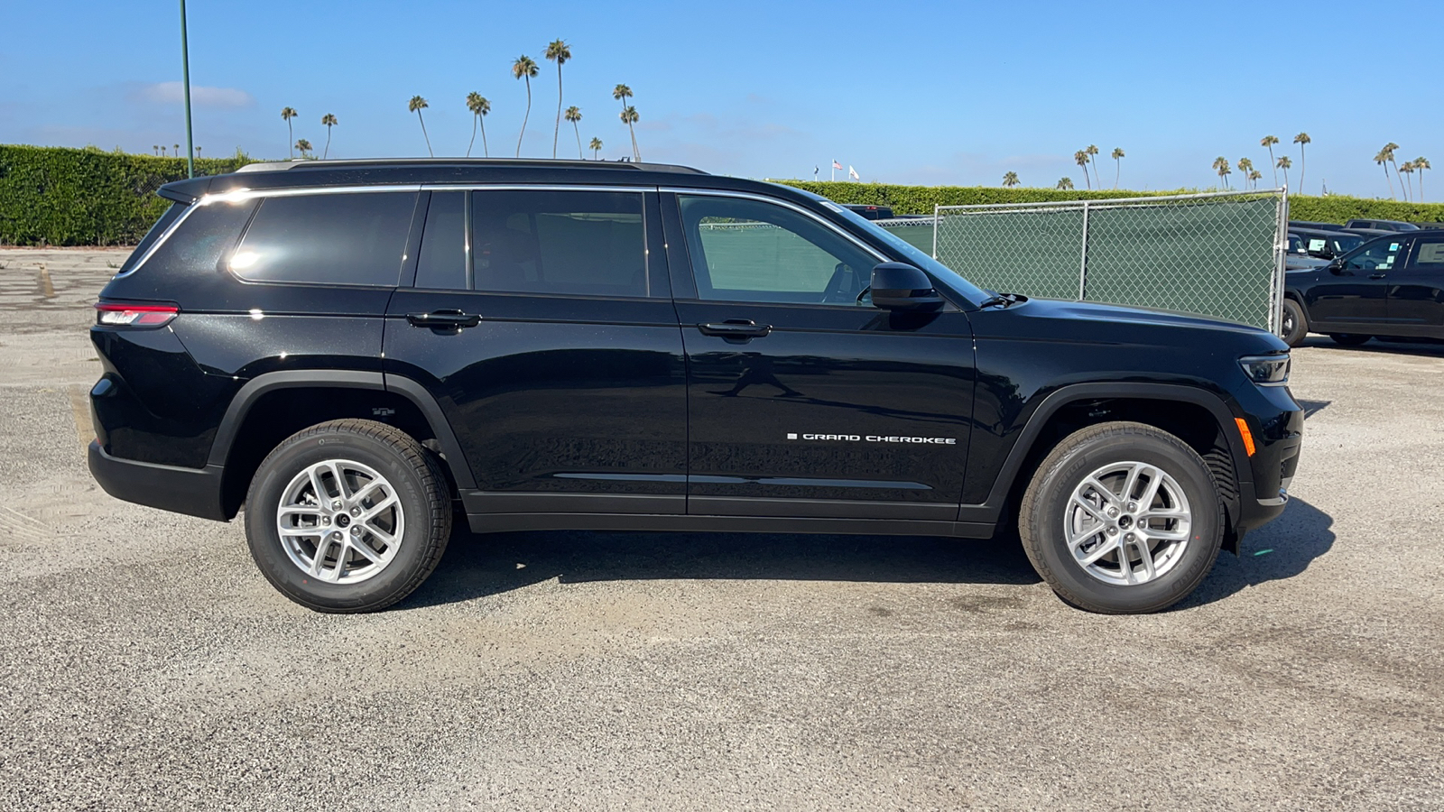 2024 Jeep Grand Cherokee L Laredo X 3