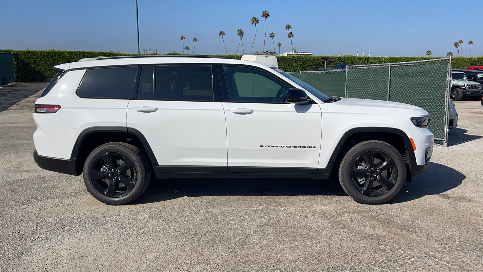 2024 Jeep Grand Cherokee L Limited 3