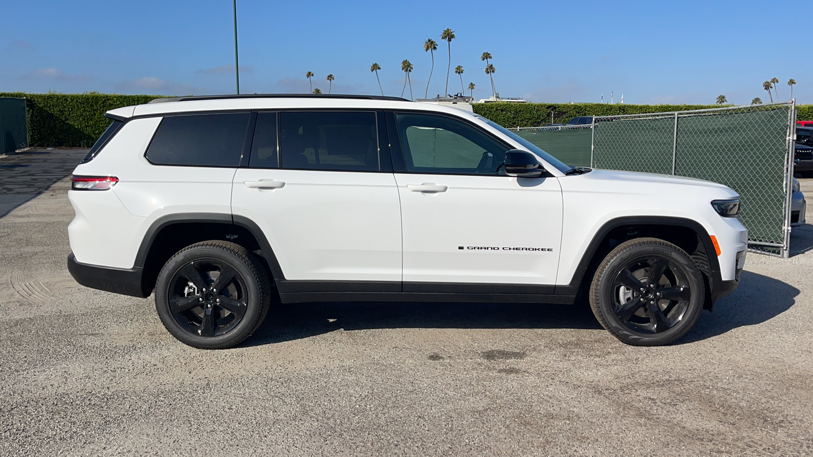 2024 Jeep Grand Cherokee L Limited 3