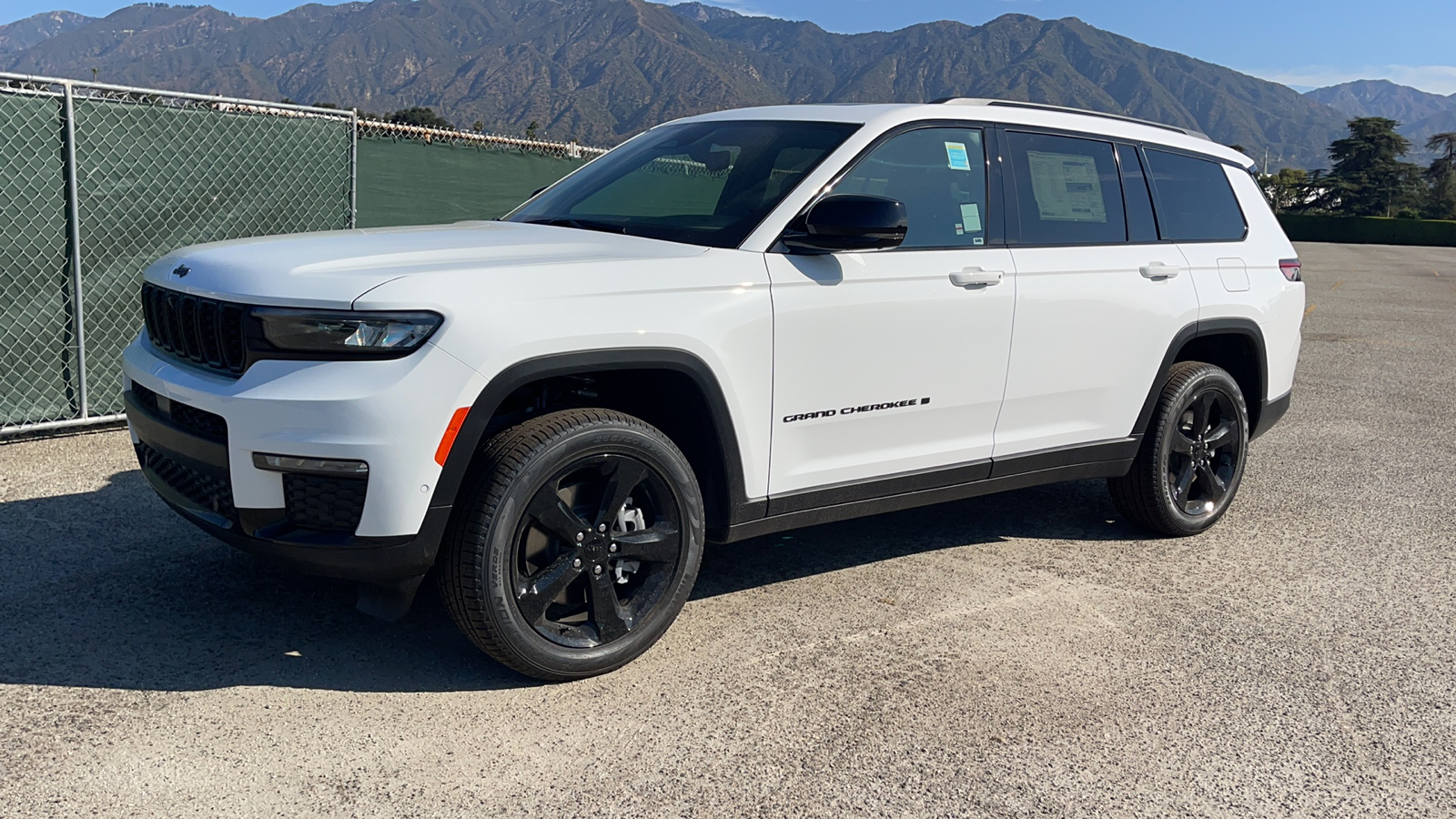 2024 Jeep Grand Cherokee L Limited 8