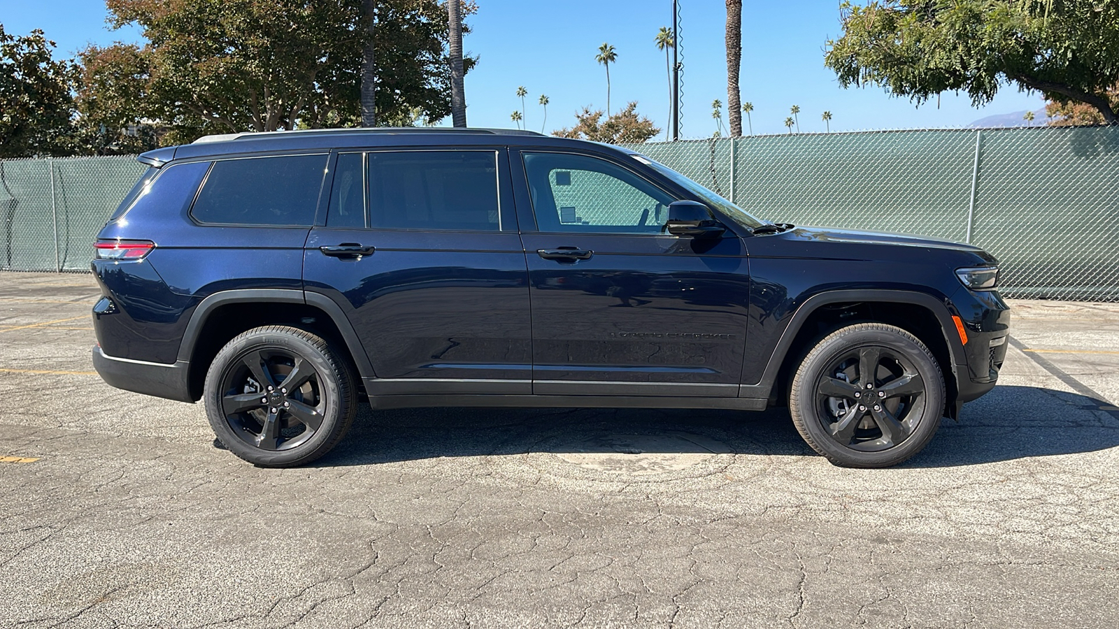 2024 Jeep Grand Cherokee L Limited 3