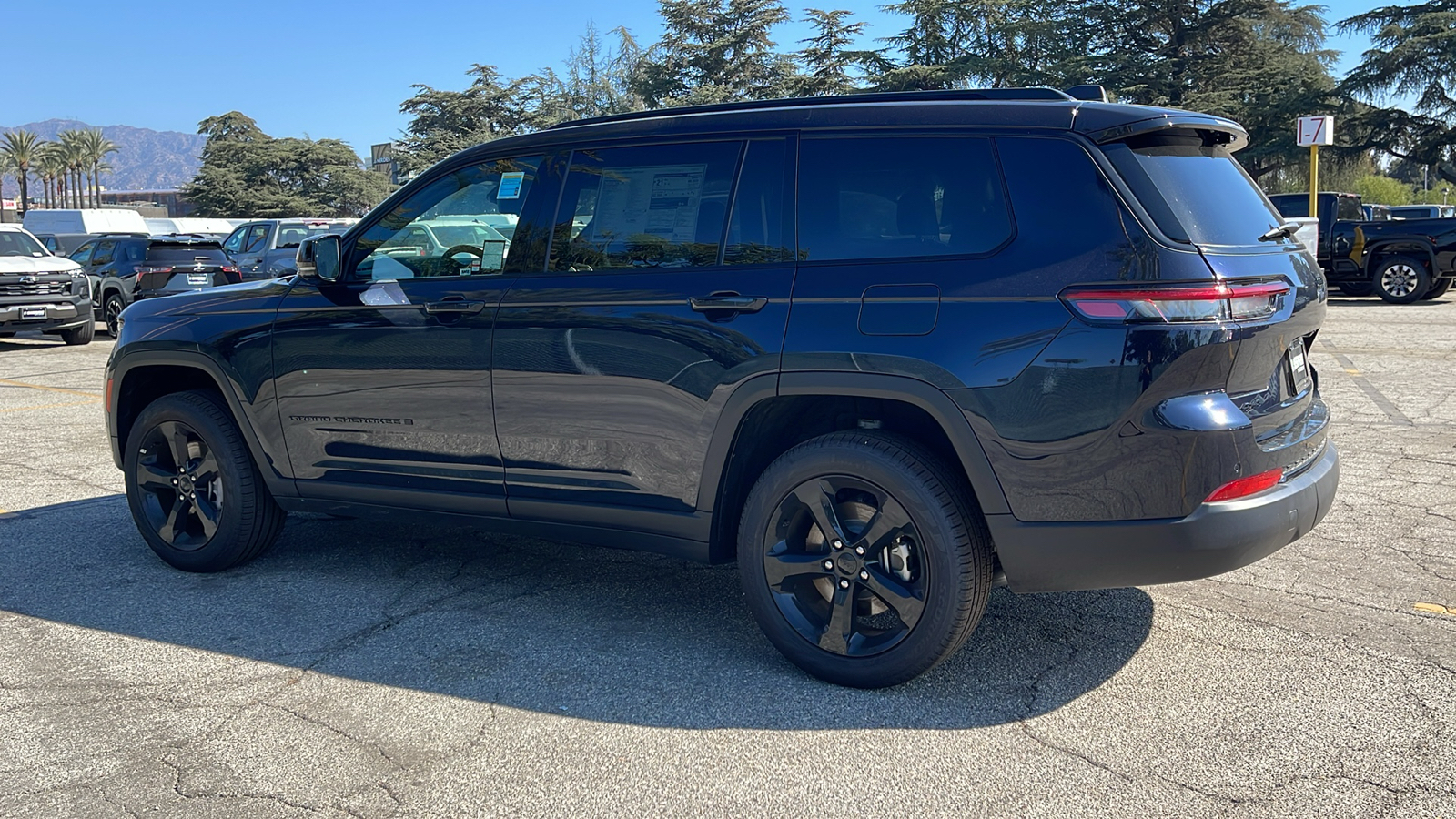 2024 Jeep Grand Cherokee L Limited 6