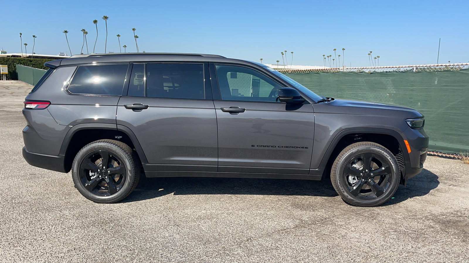 2024 Jeep Grand Cherokee L Limited 3